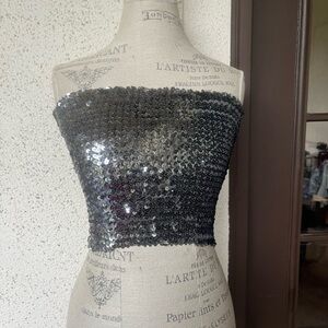 Sequin gray sleveless top